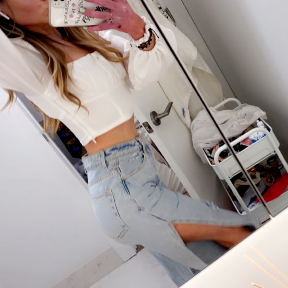 Adika “Bernisse” Side Slit Jeans - Light Blue Denim